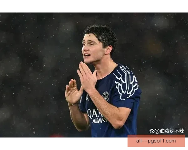 巴黎圣日耳曼正式签下若昂·内维斯 为中场补强添新力