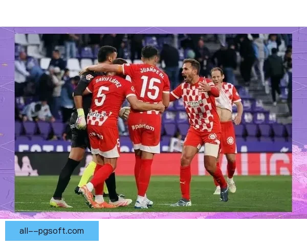 药厂完成赫罗纳中场加西亚签约加强中场实力