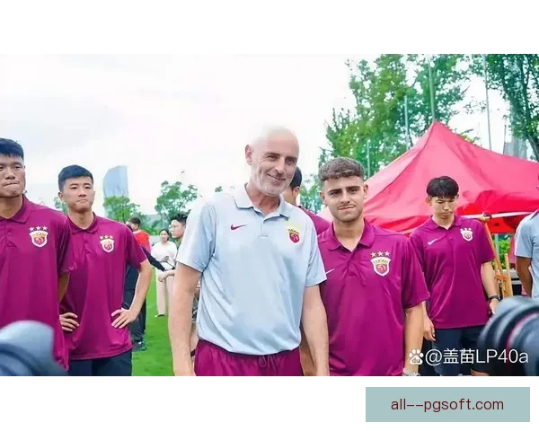 古斯塔沃中超高效进球引领海港锋线称霸赛场